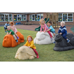 Legedyr i beton - Hunden Jack (485 kg)